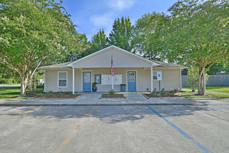 Spring_Tree-a-front-1758-1200w
